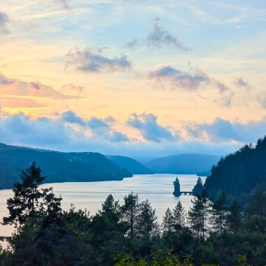 Camping just a mile form Lake Vyrnwy, Snowdonia.